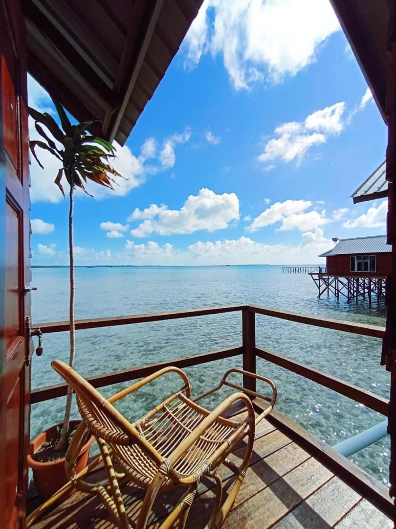 Parapat Water Village Resort Semporna Extérieur photo